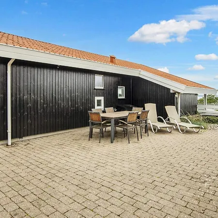 6 Person Holiday In B Rkop